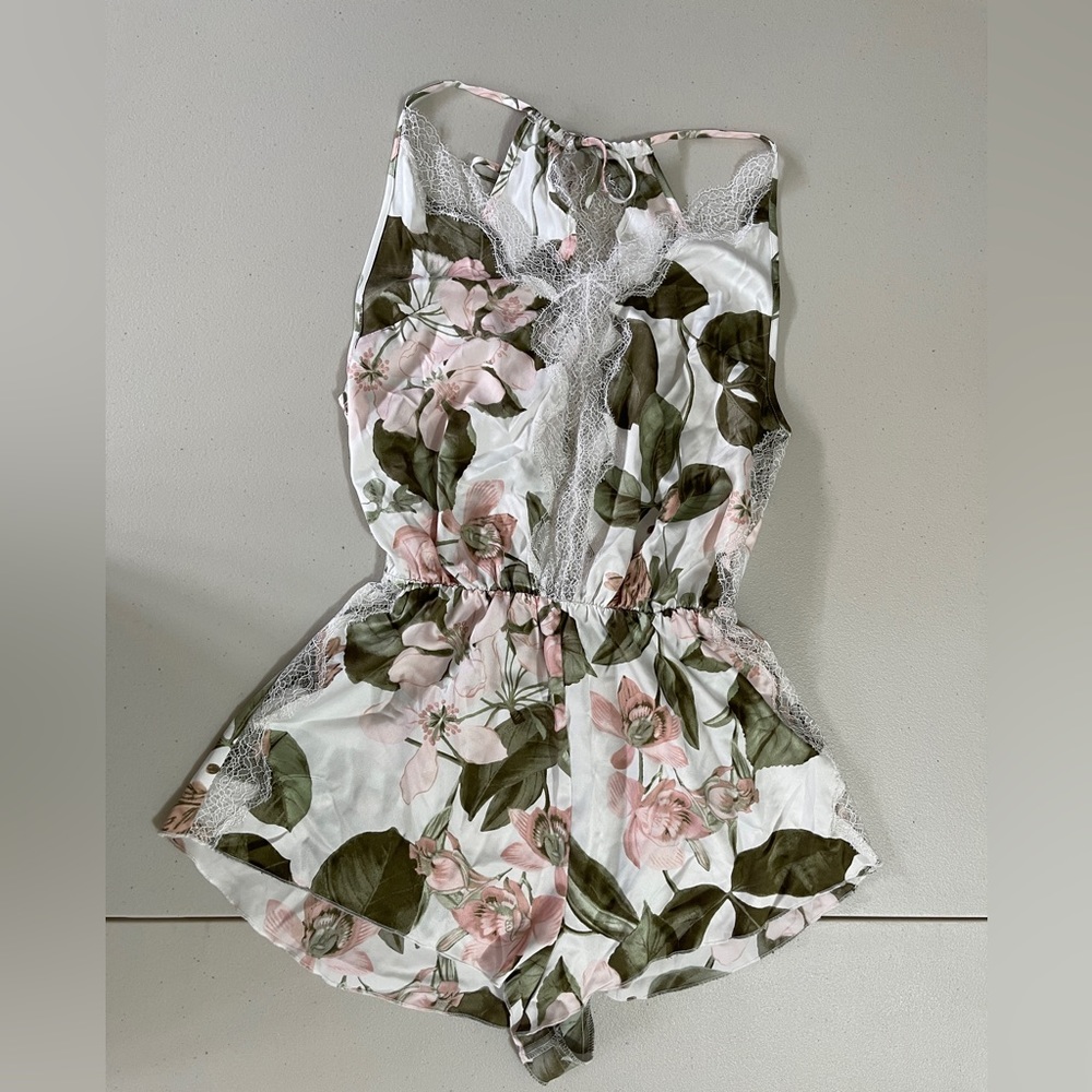 Satin pijama romper